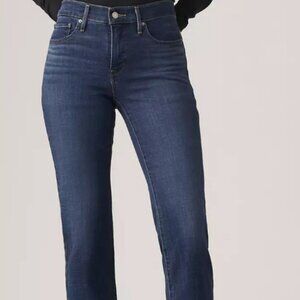Levi’s Totally Shaping Straight Jeans Women’s W32 L30 Medium Wash Stretch Denim